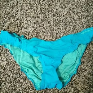 Scrunched butt swim suit bottoms
